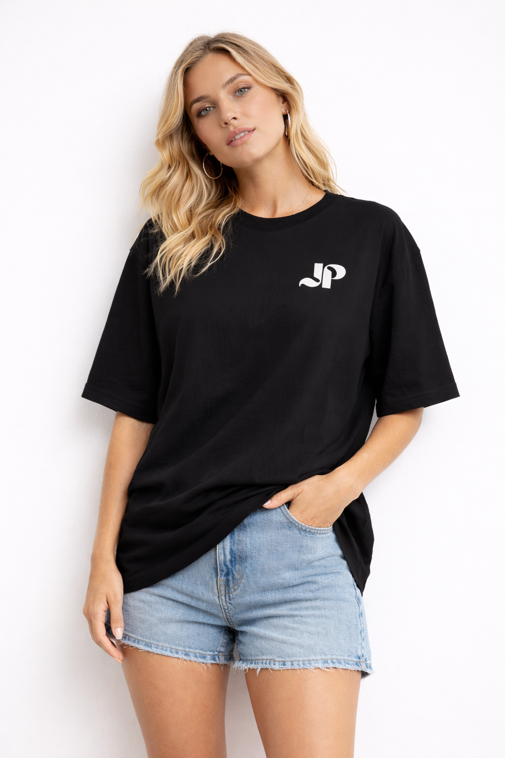 L'INCONTOURNABLE T-SHIRT NOIR